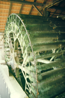 Wasserrad Bauart Zuppinger der neuen Mühle Erfurt
